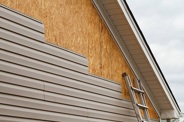 Professional Siding Contractor technician working in Massachusetts, MA